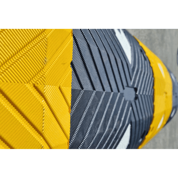 Aggressive speed hump 75mm high black middle section