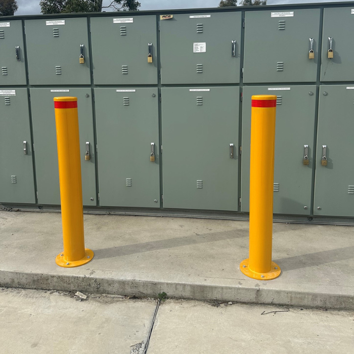 bollard car park surface mount 140mm x 1300mm high