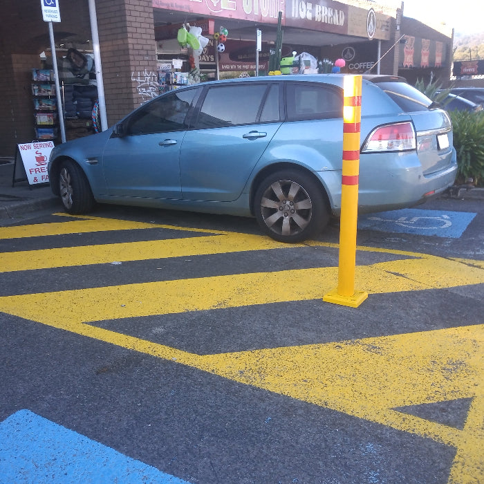shared zone impact bollard 1350mm height
