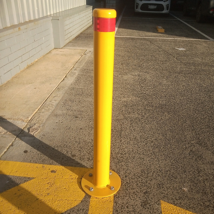 surface mount bollard 90mm diameter x 900mm high